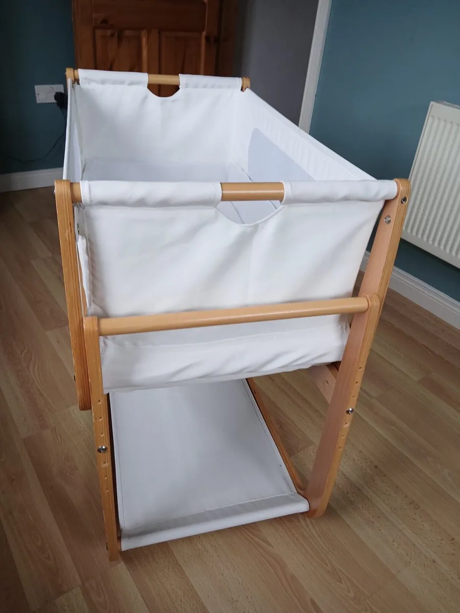 SnuzPod 4 Bedside Crib - Image 4