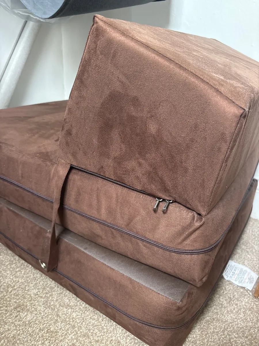 Single chocolate chair bed - Image 3