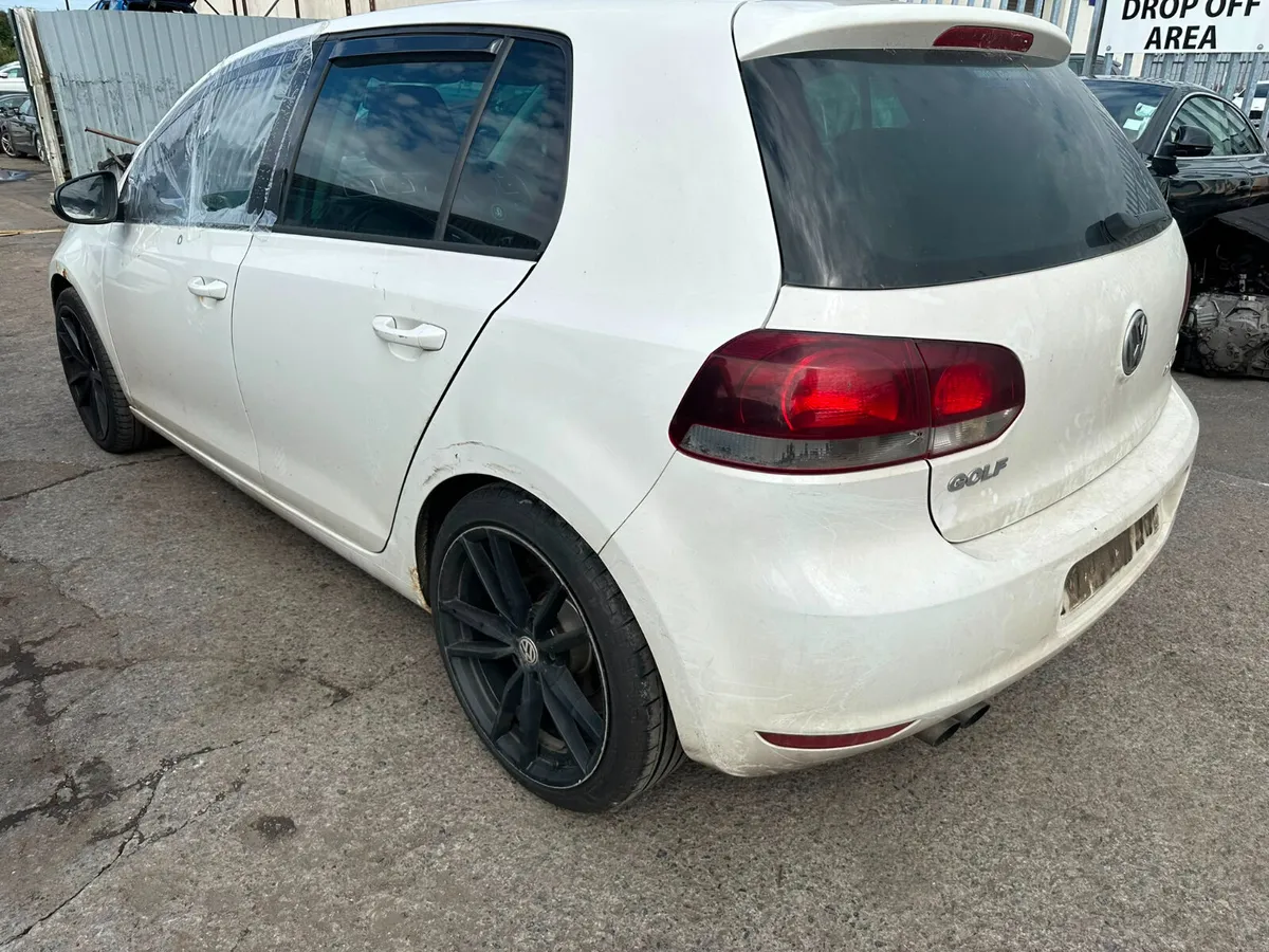 12 VOLKSWAGEN GOLF  2.0 TDI (CFF) FOR BREAKING - Image 4