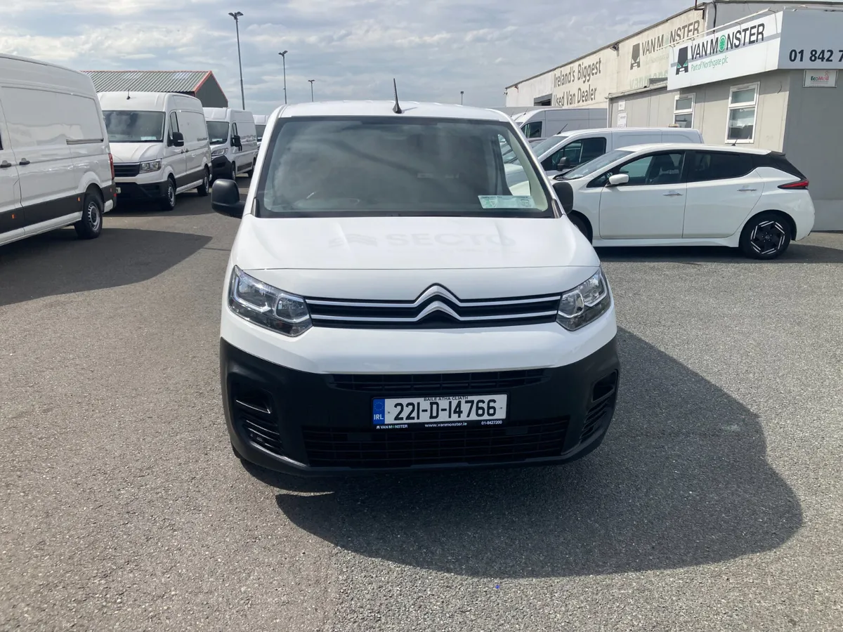 Citroen Berlingo 2022 - Image 2