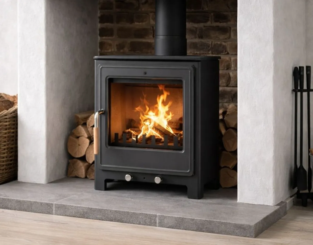 Snuggle 8kw stove NEW - Image 1