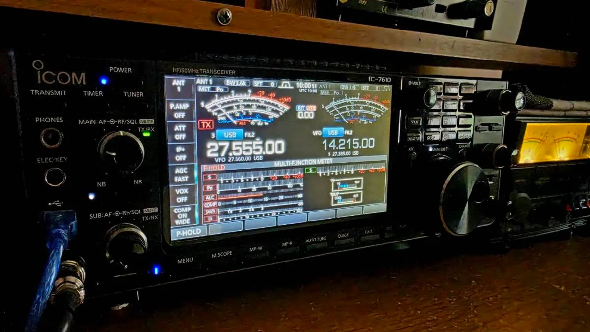 ICOM   RADIO - Image 2