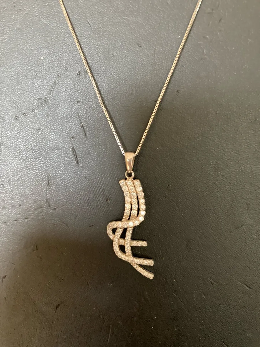 Sterling Silver pendant and chain with CZs - Image 1