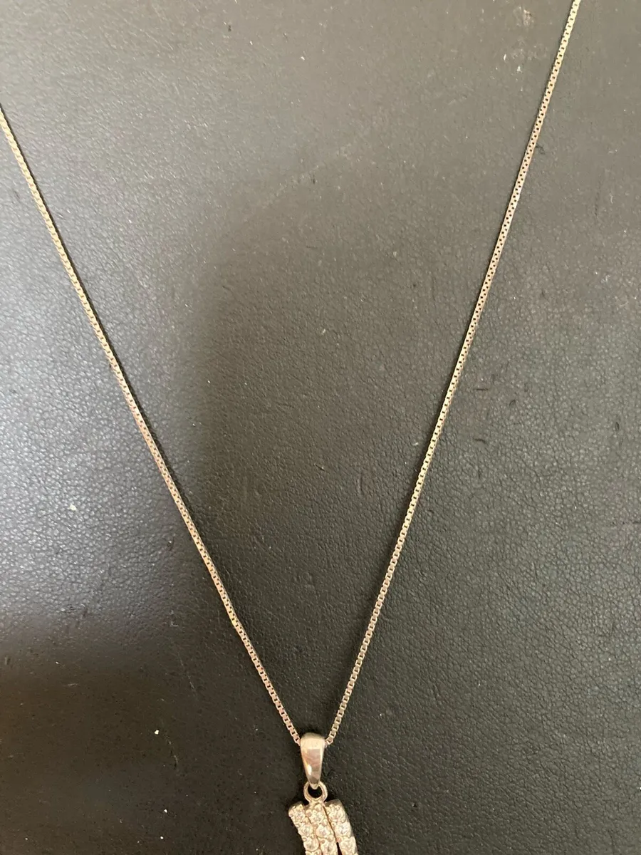 Sterling Silver pendant and chain with CZs - Image 3