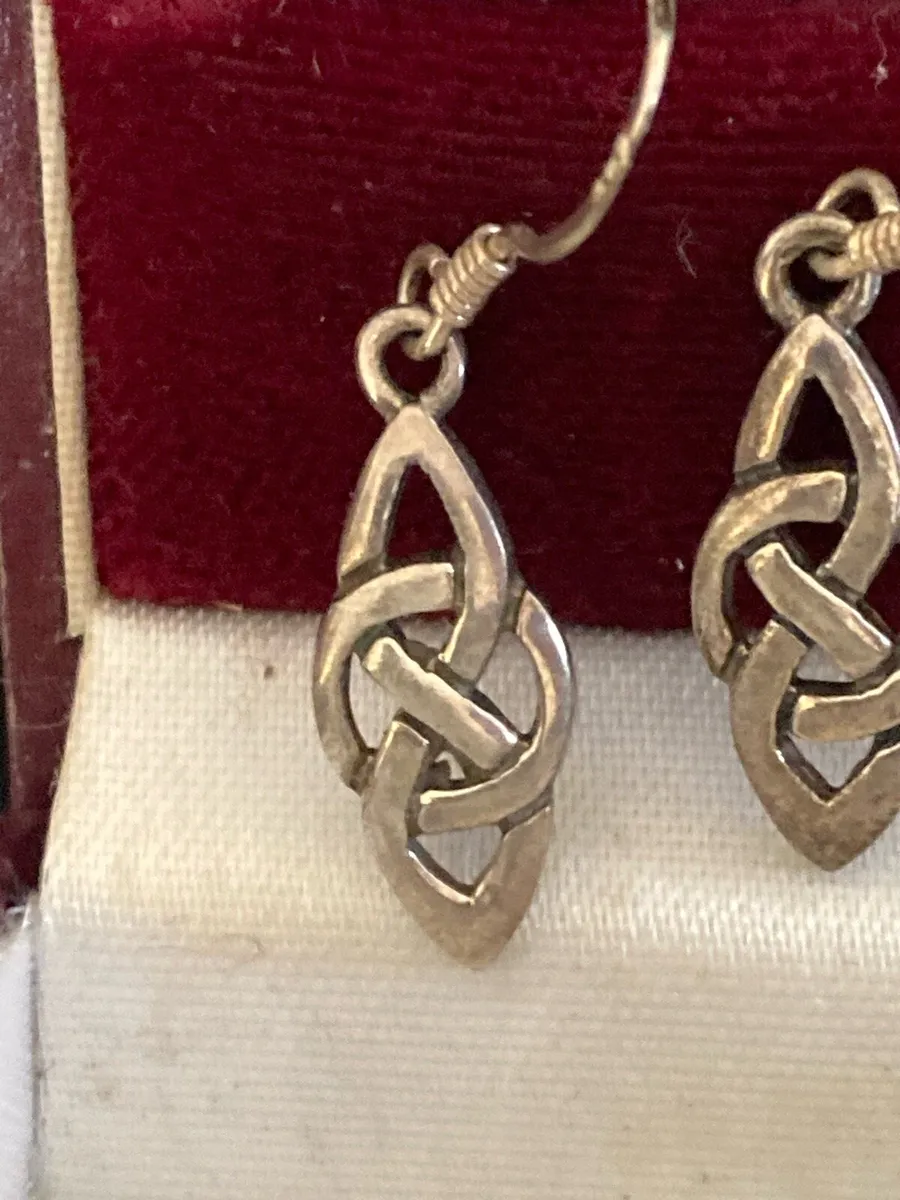 Celtic design Sterling Silver drop earrings - Image 3