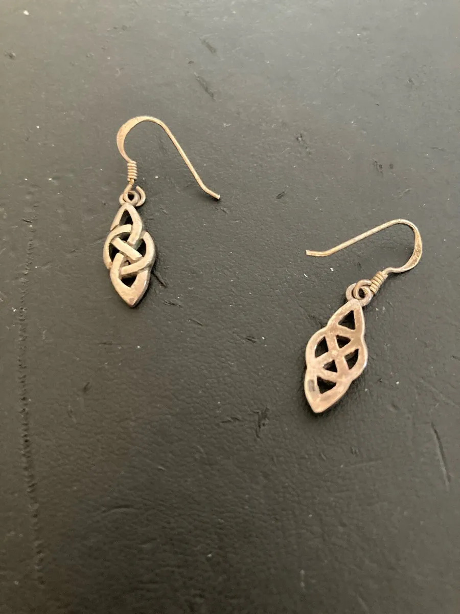 Celtic design Sterling Silver drop earrings - Image 4