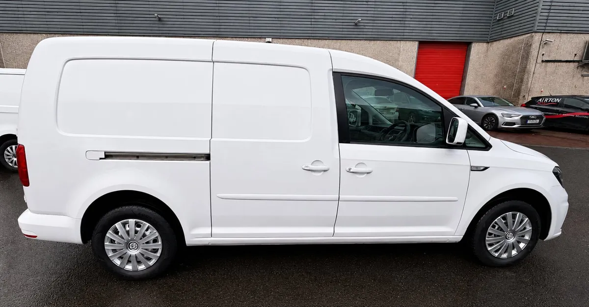 192 Volkswagen Caddy 2.0 Maxi 102Bhp - Image 3