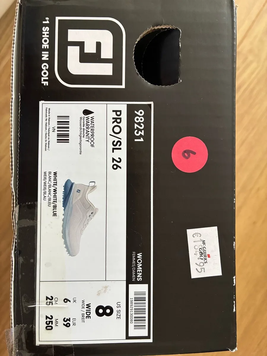 Footjoy Women’s Golf Shoes 6 wide - Image 2