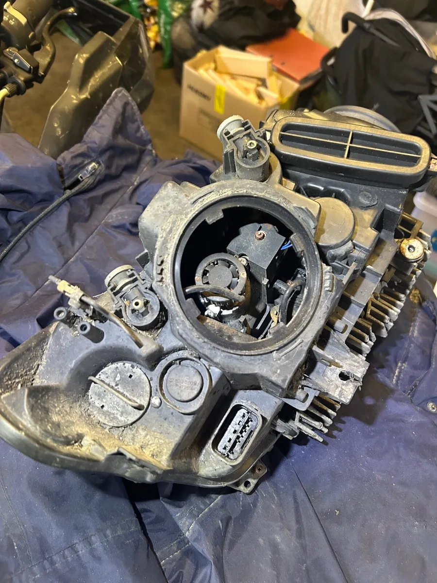 BMW 3 F30 F31 Front Right & Left LED Headlight - Image 3