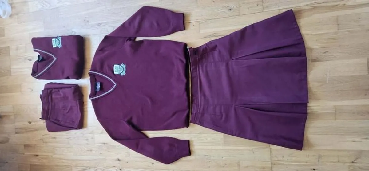 St. Kilian's Bray junior girls uniform bundle - Image 1