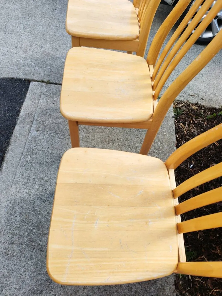 6 chairs - Image 4
