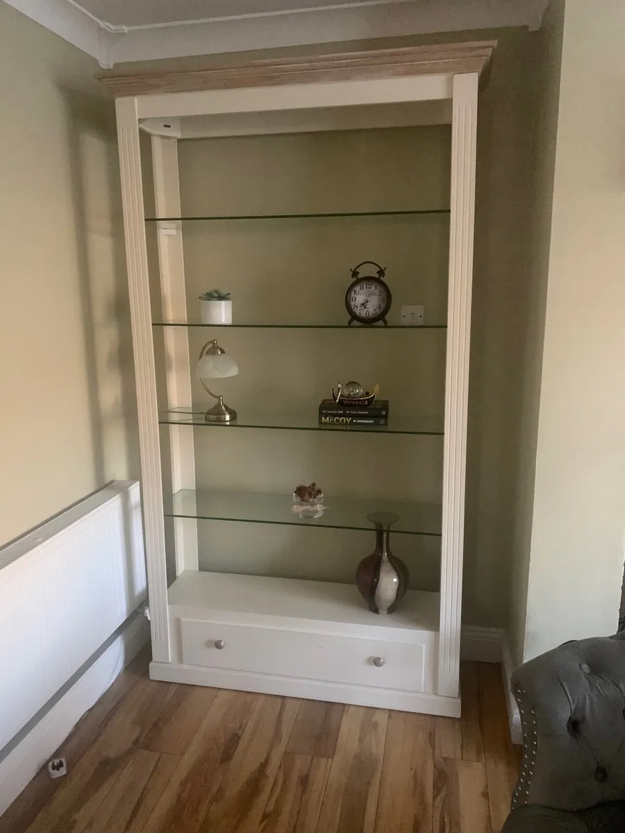 Display cabinet with drawer - Image 1