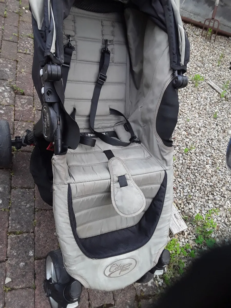 Strong sturdy buggy brand name    City Mini - Image 2