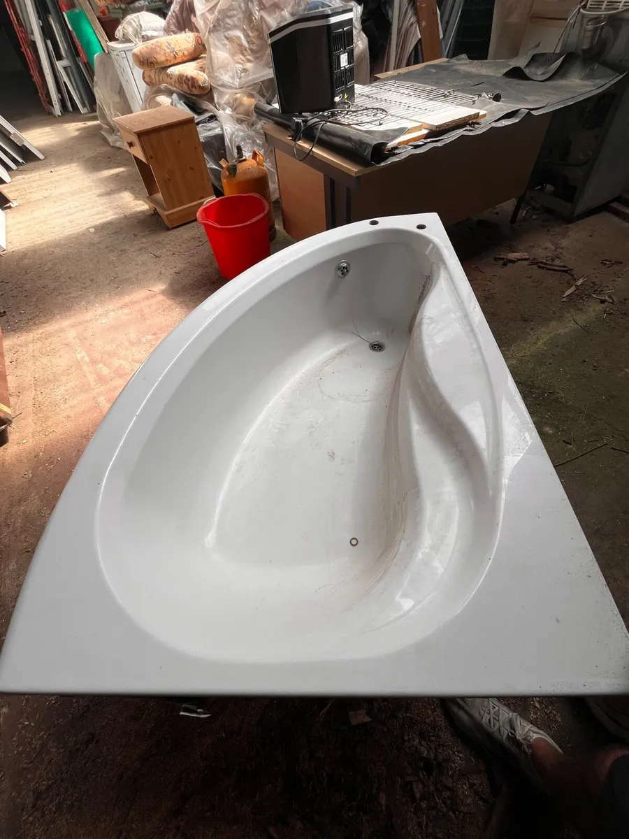Bath - Image 2