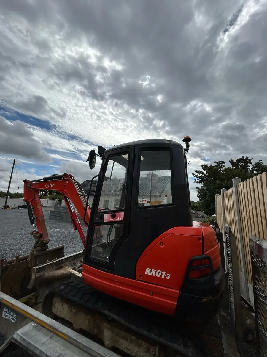 kubota 2.7 ton digger - Image 1