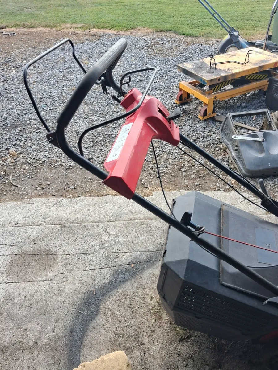 Honda lawnmower - Image 2