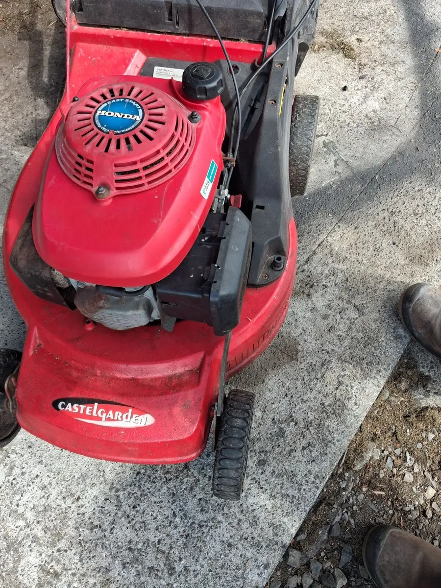 Honda lawnmower - Image 1