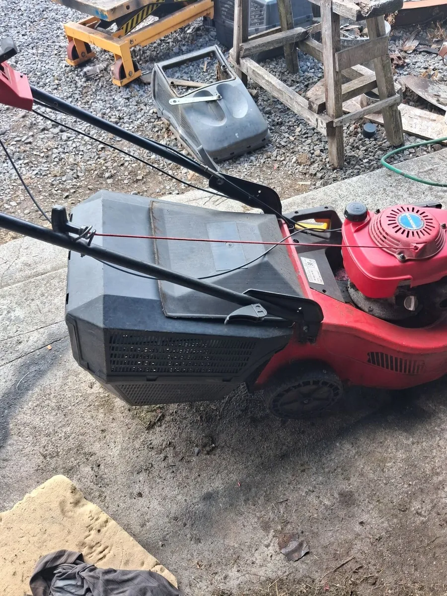 Honda lawnmower - Image 3