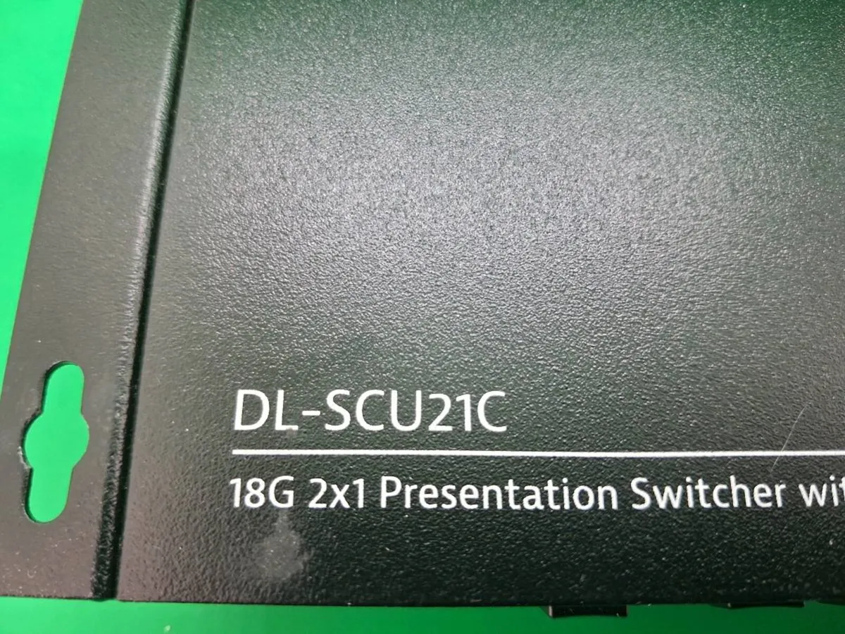 Postage - 2 x Digitalinx DL-SCU21C Presentation Sw - Image 2