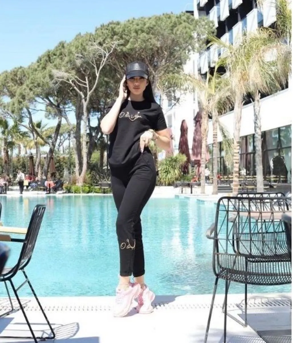 Olavoga tracksuit black no offers - Image 1