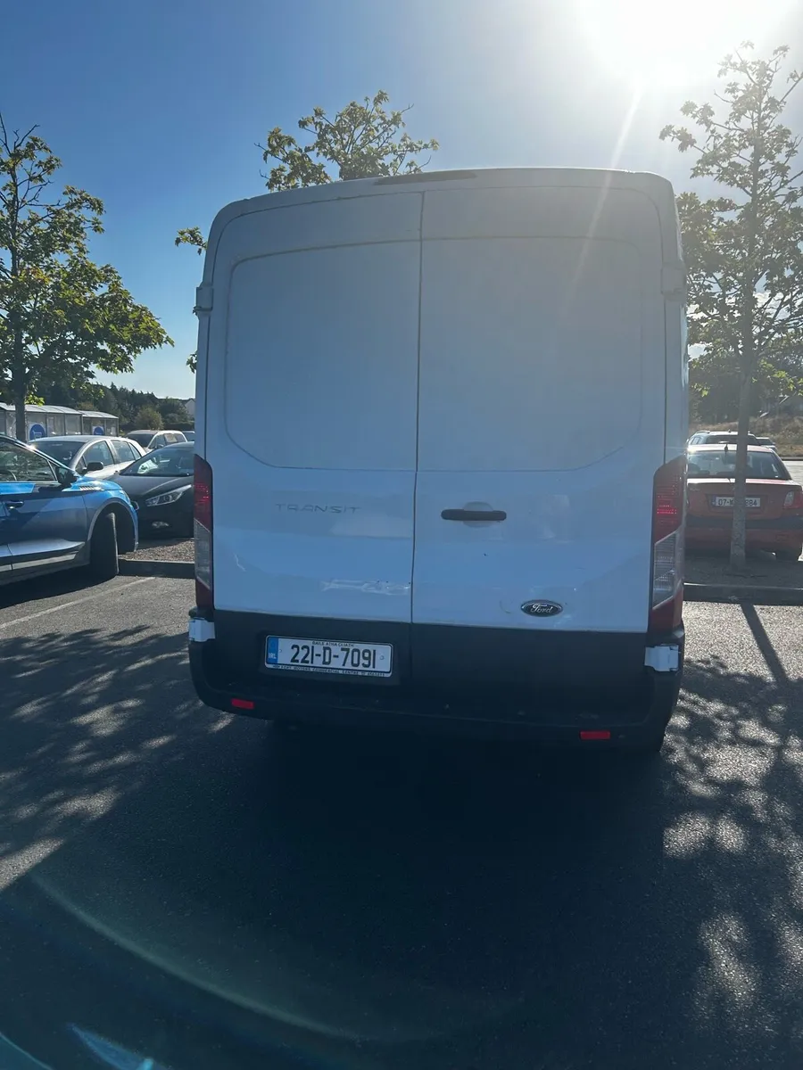 Van - Image 4