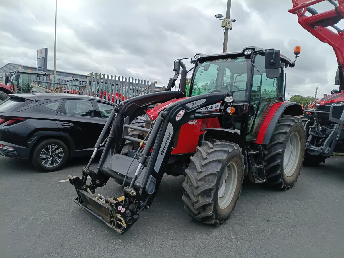 MF 5711M c/w loader 900 hours - Image 2