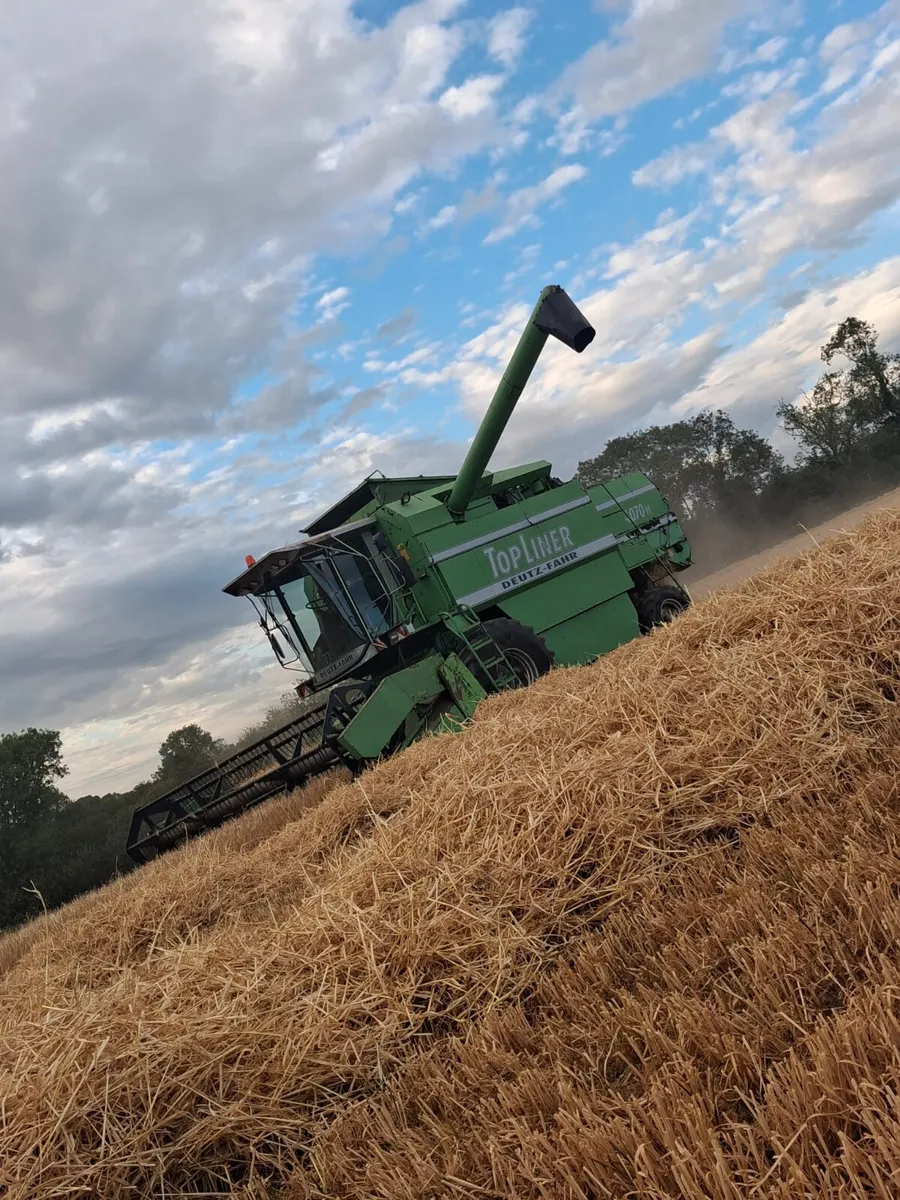 Combines - Image 1