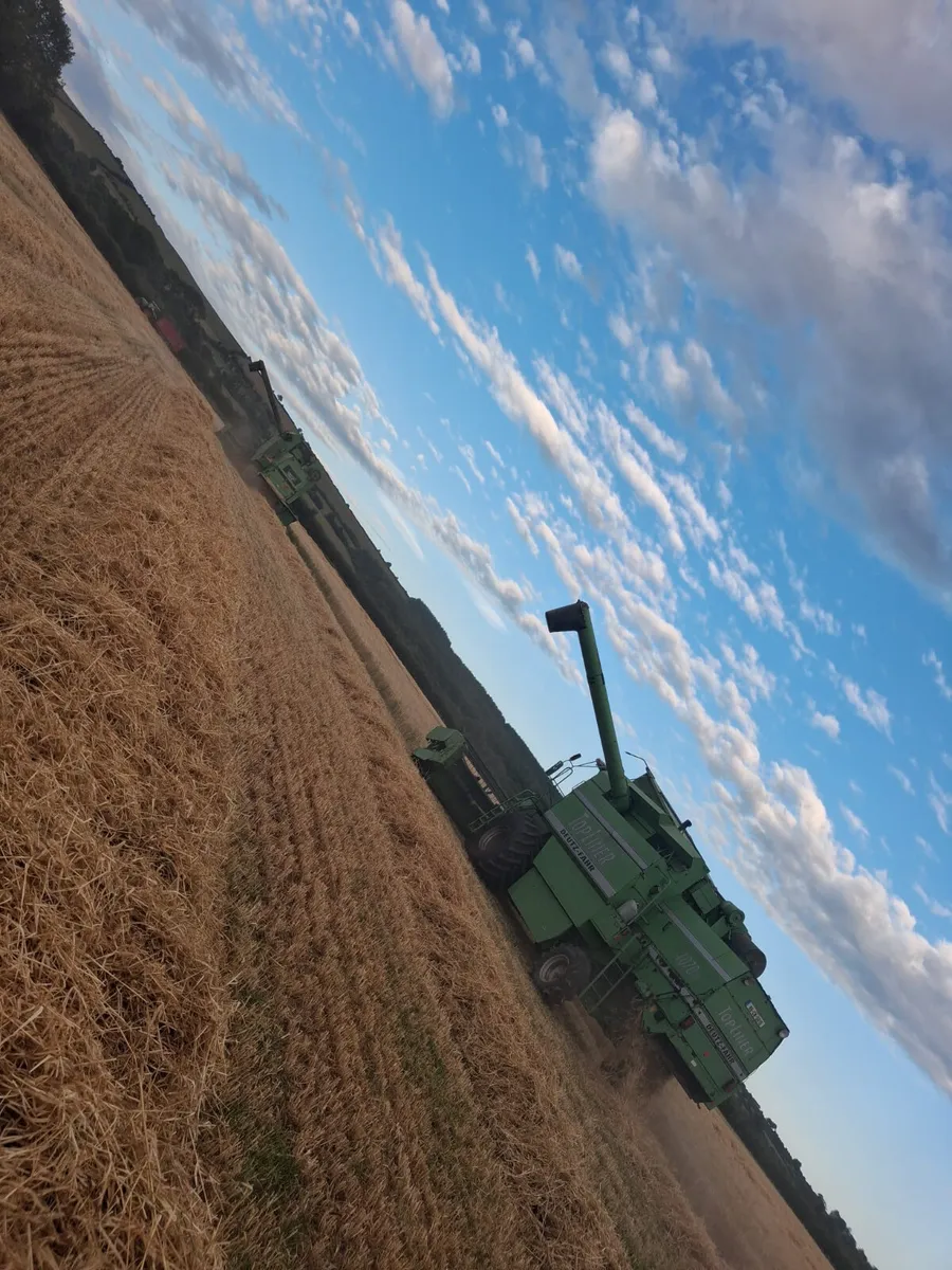 Combines - Image 2