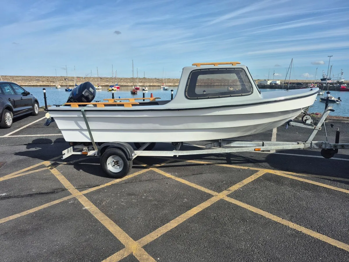 fishing boat - Image 3