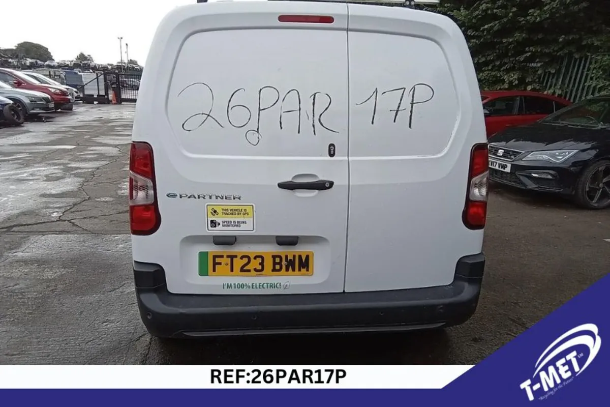 2023 PEUGEOT PARTNER BREAKING FOR PARTS - Image 2