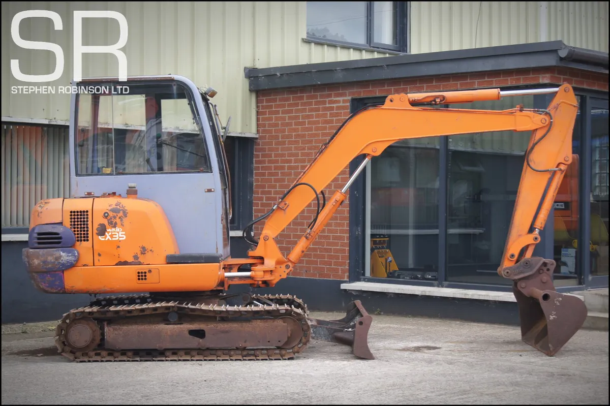 1997 Hitachi EX35 - Image 2