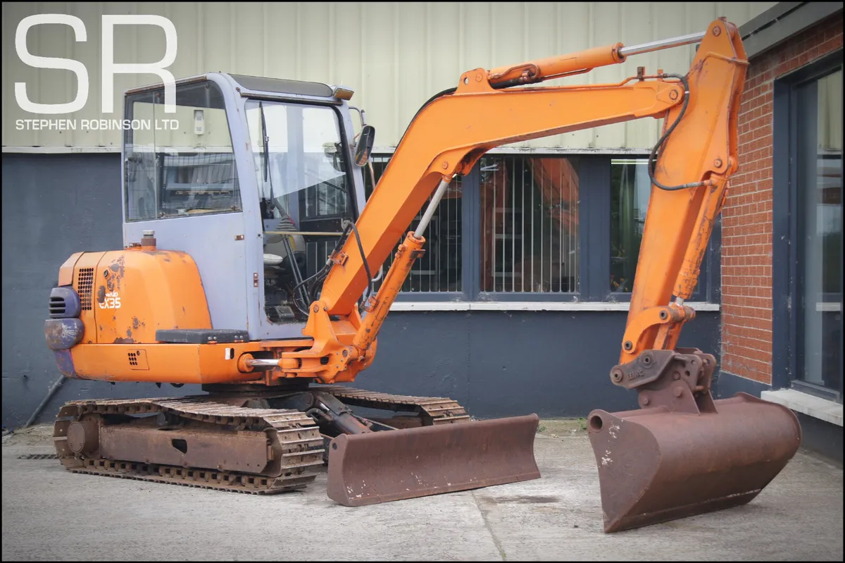 1997 Hitachi EX35 - Image 1