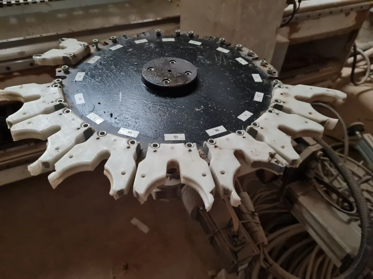 Bulleri Brevetti FPM 3513 CNC Machining Centre - Image 3