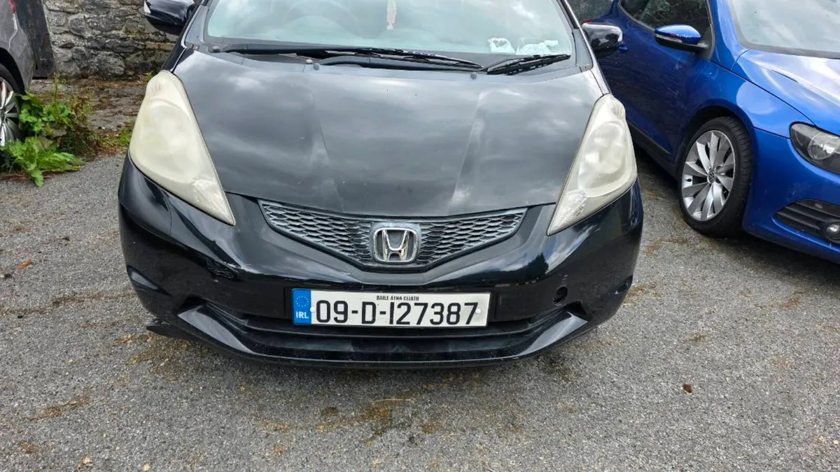 2009 Honda Fit Automatic - Image 2
