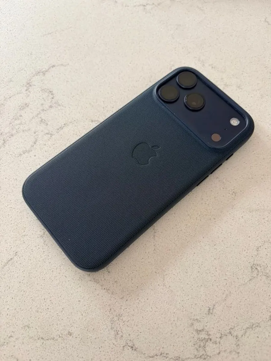iPhone 17 pro max - Image 2