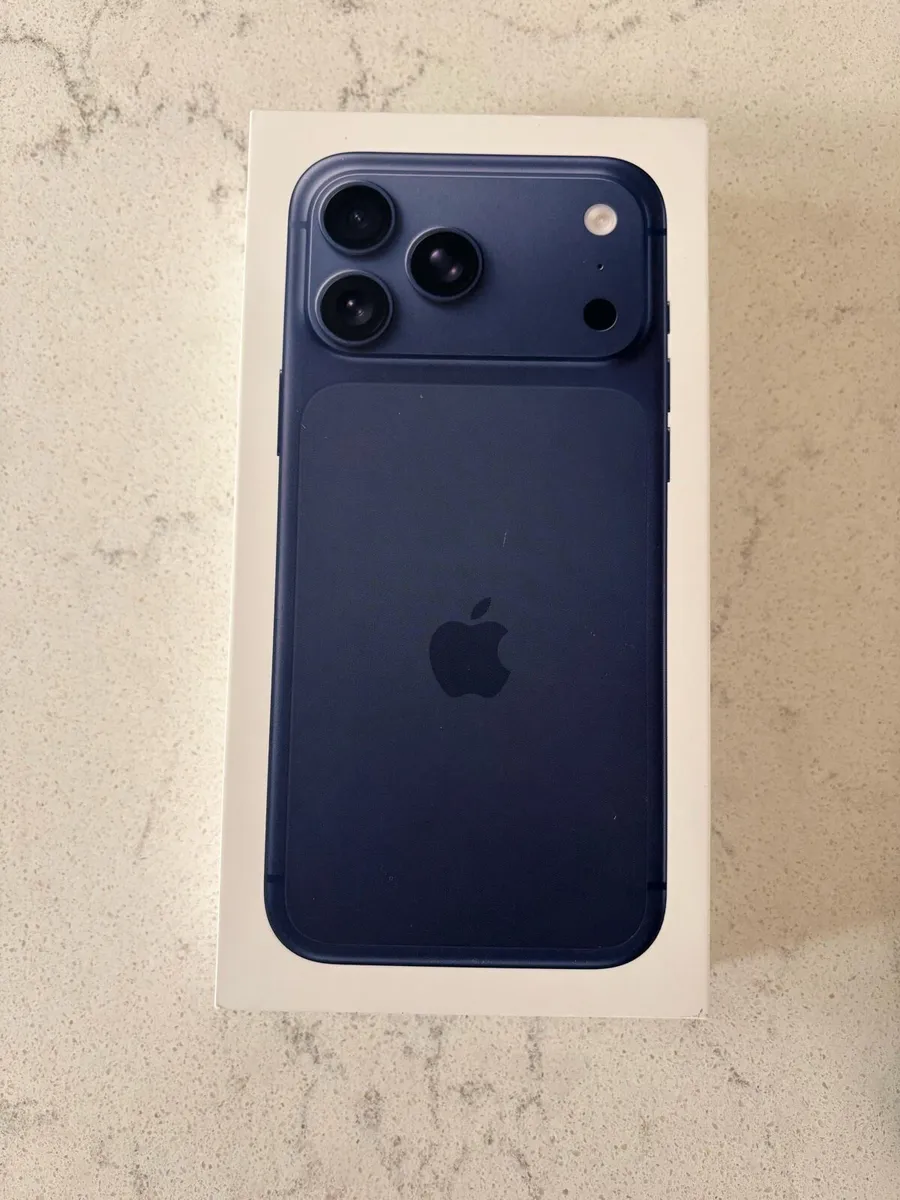 iPhone 17 pro max - Image 4