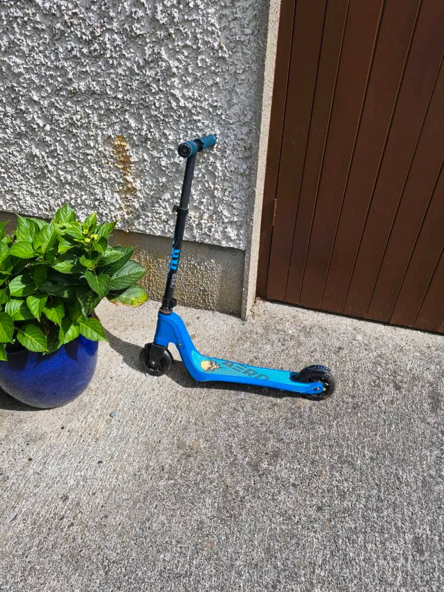 Kids aero c1 scooter - Image 2