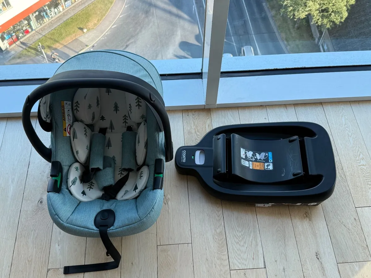 Almost New cossato 2 month old newborn car seat - Image 3