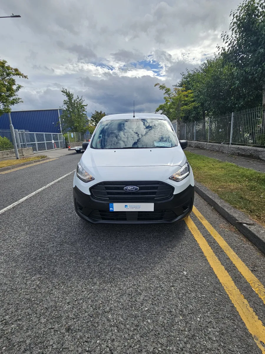 Ford Connect LWB  2023 - Image 2