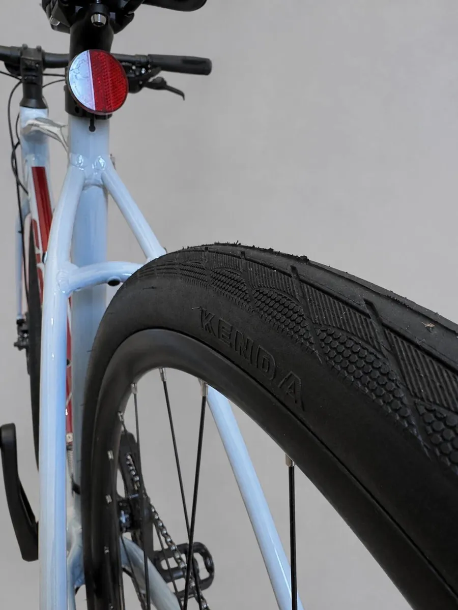 Giant bike - Image 2
