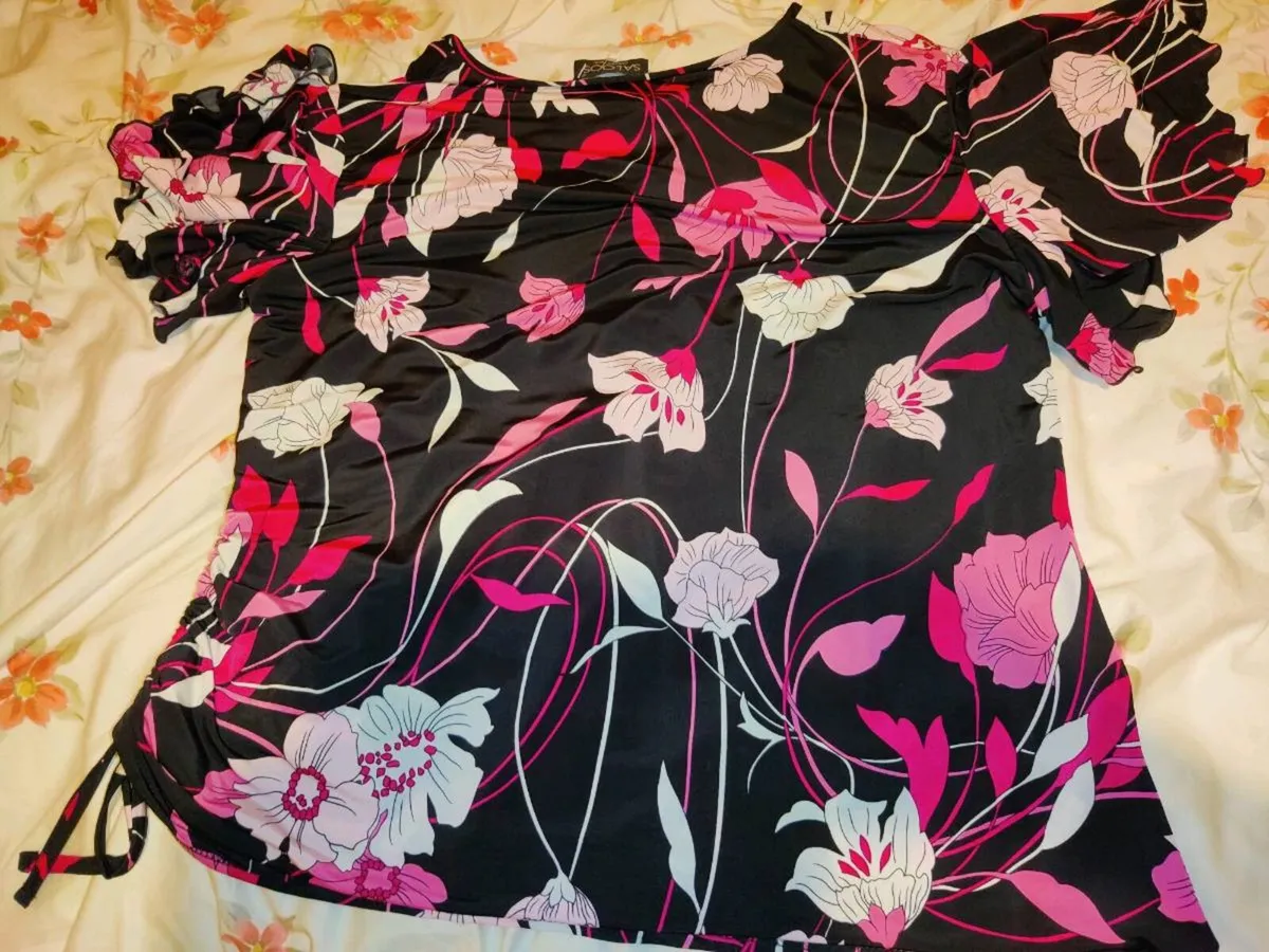 SHIMMERY FLORAL PINK, Sateen New Slip-Over Blouse - Image 3