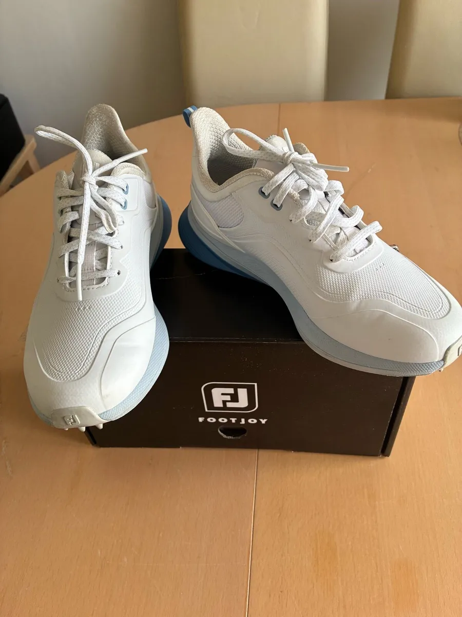 Footjoy Women’s Golf Shoes 6 wide - Image 1