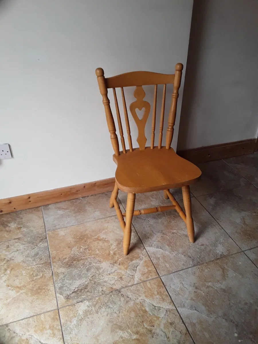 Strong heavy pine chair suitable for matching up - Image 2