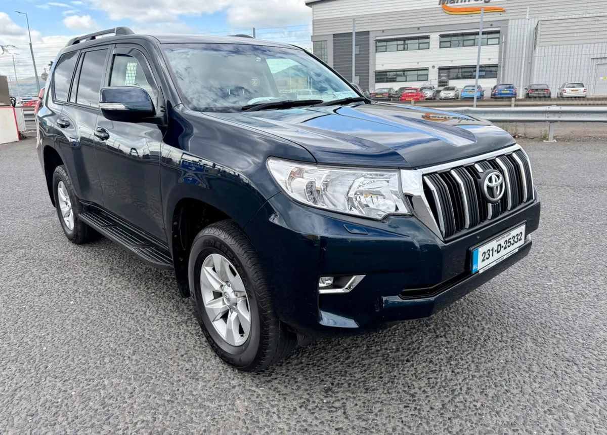 2023 Toyota Landcruiser Auto - Image 1