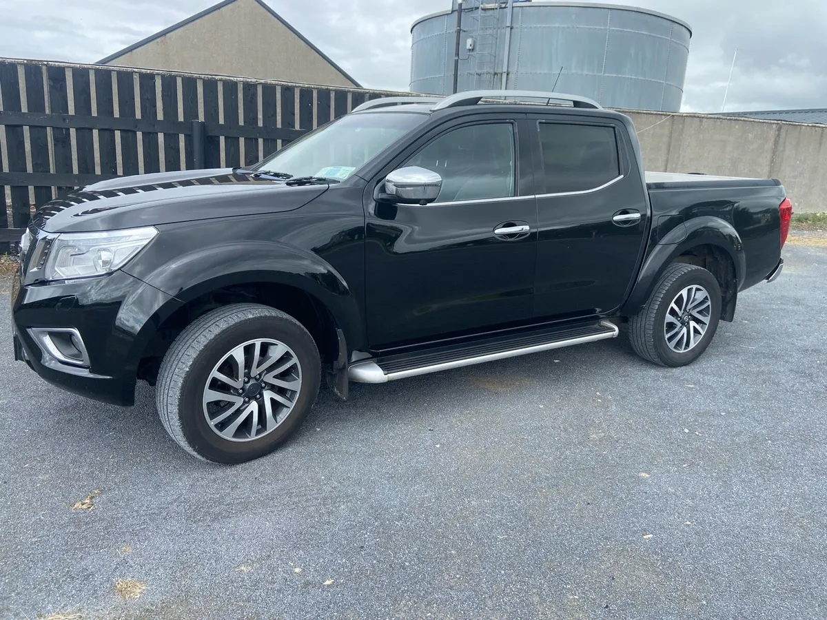 Nissan Navara 2.3 DCI TEKNA D/C 4DR - Image 1