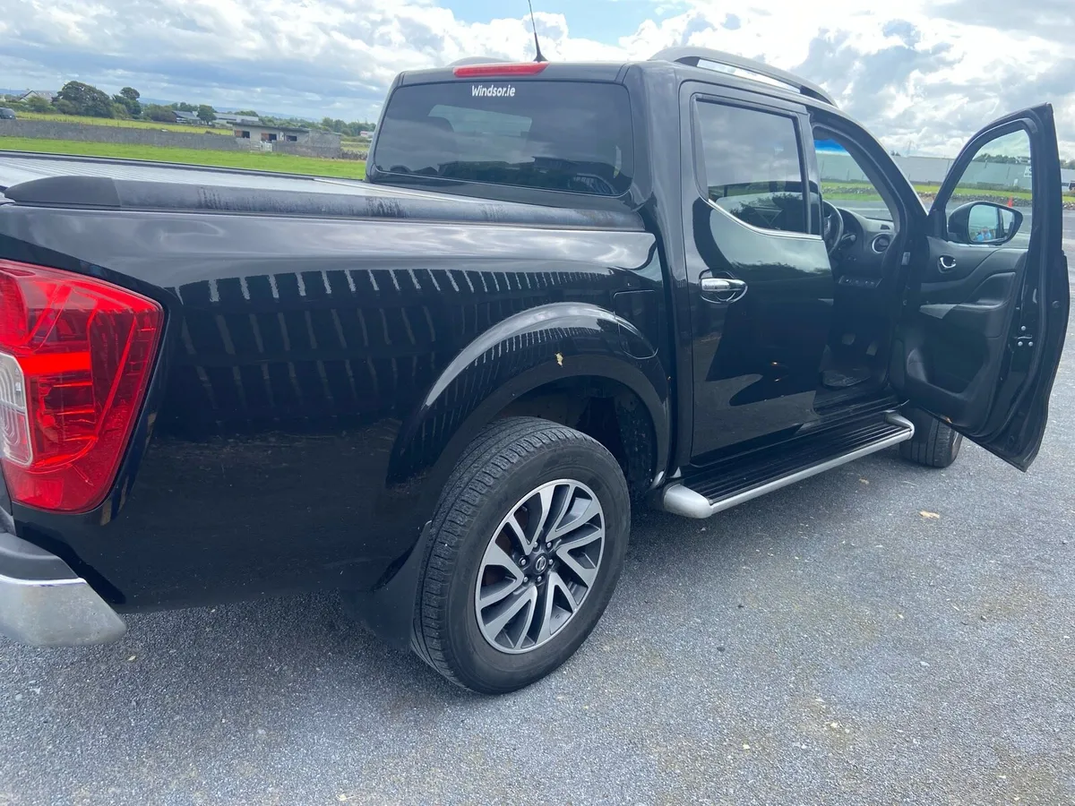 Nissan Navara 2.3 DCI TEKNA D/C 4DR - Image 4
