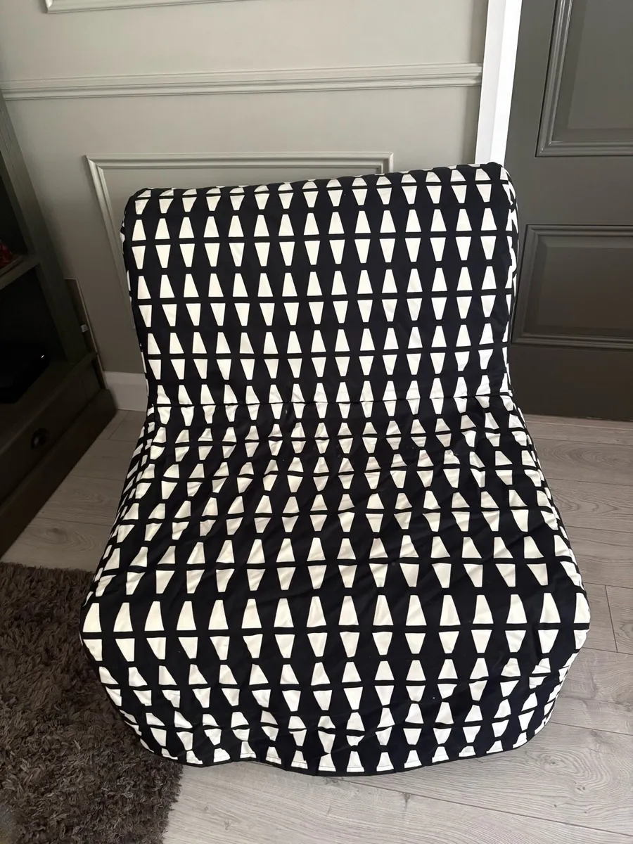 Chair bed - Image 1