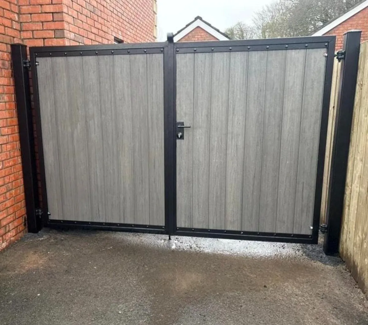 🔥Brand NEW Composite Fencing IN STOCK🔥 - Image 2