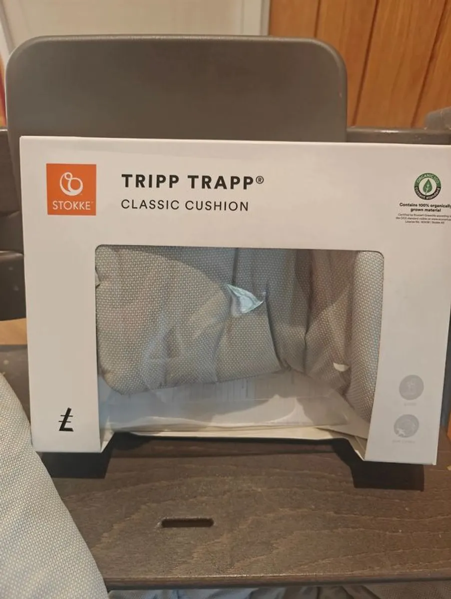 Stokke Tripp Trapp Chair with Tray and Cushion - Image 3