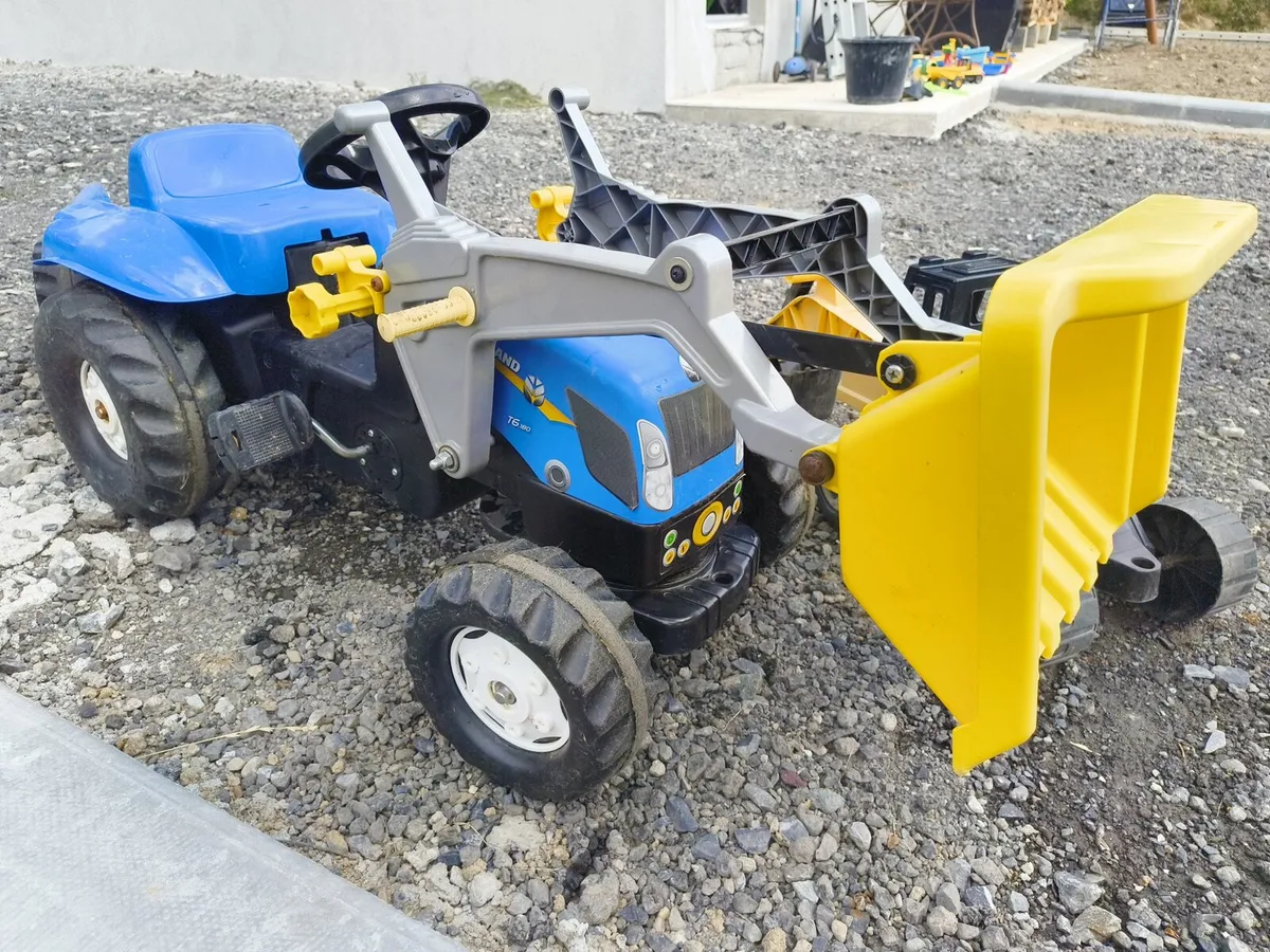 Childs tractor - Image 2